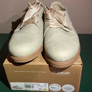Dr. Scholl's Satin-Lace Oxfords in Oyster and Tan